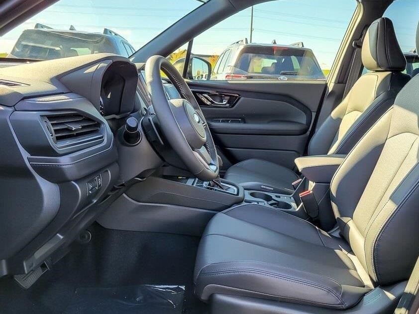 2025 Subaru Forester Limited photo 2