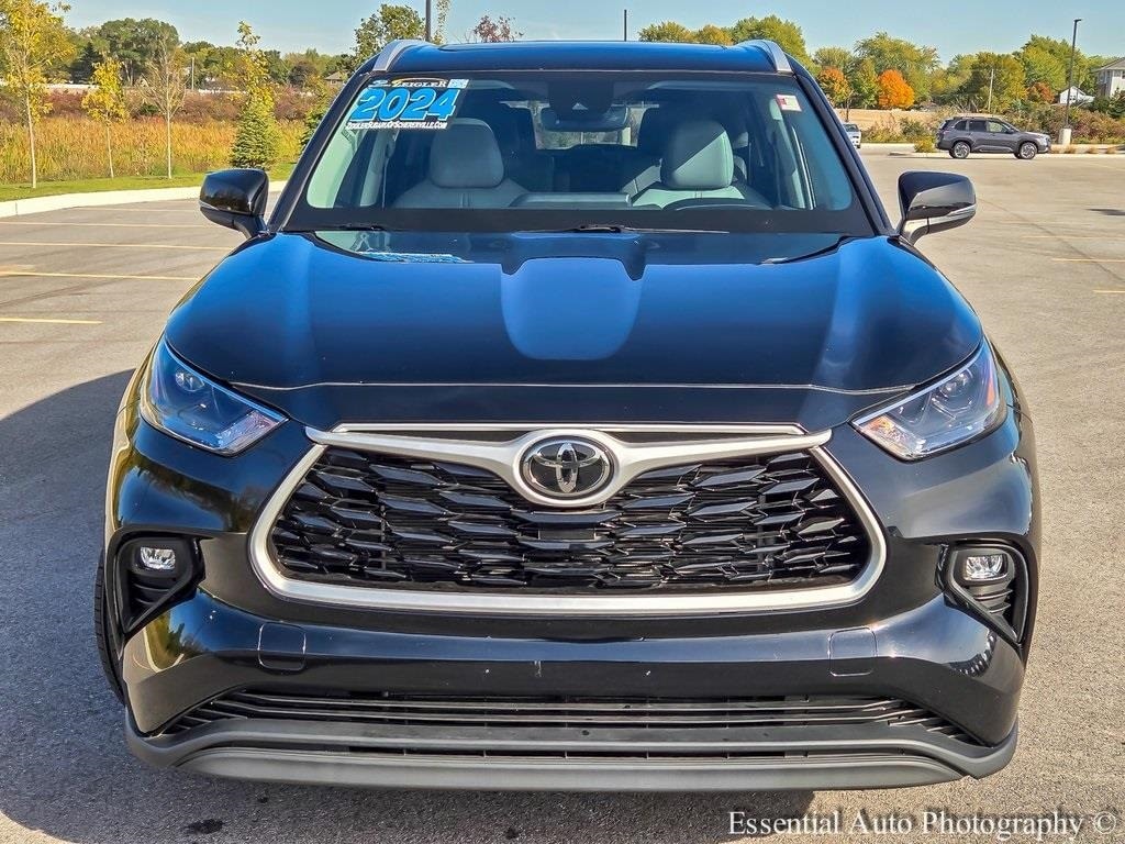Used 2024 Toyota Highlander  SUV