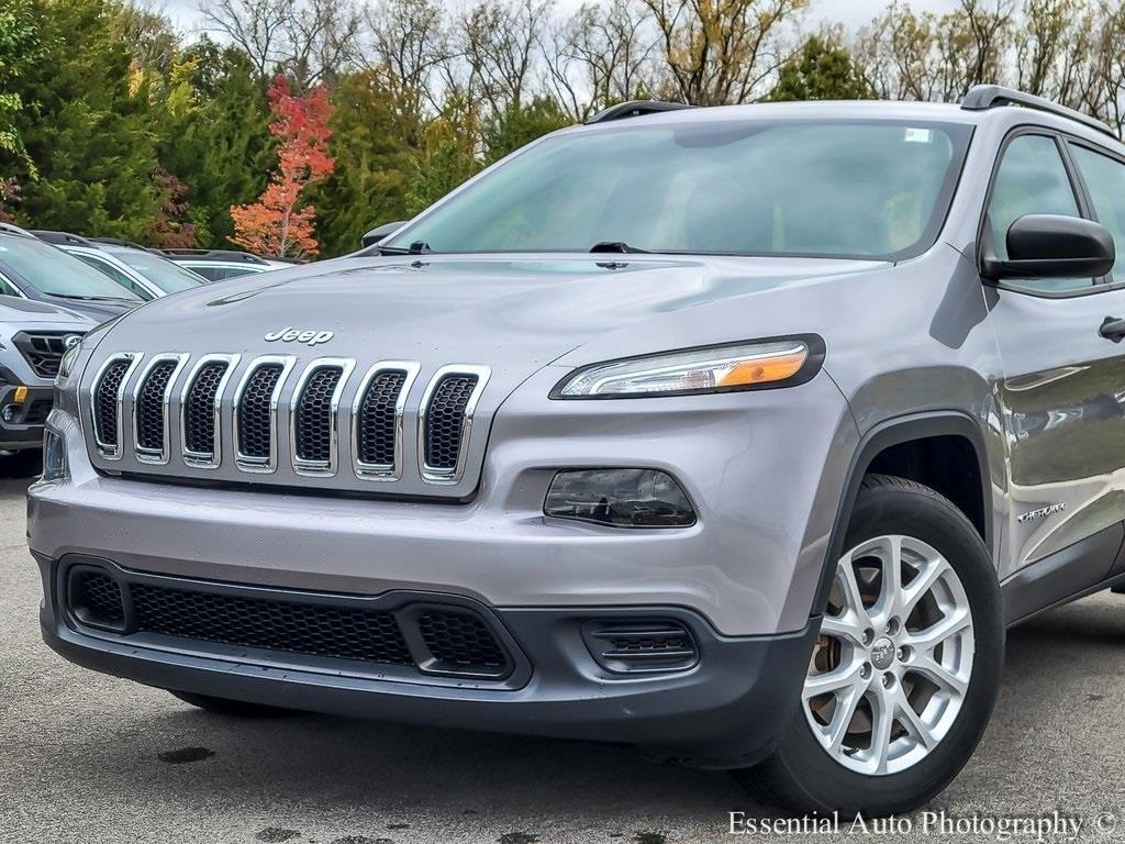 Used 2016 Jeep Cherokee Sport FWD SUV