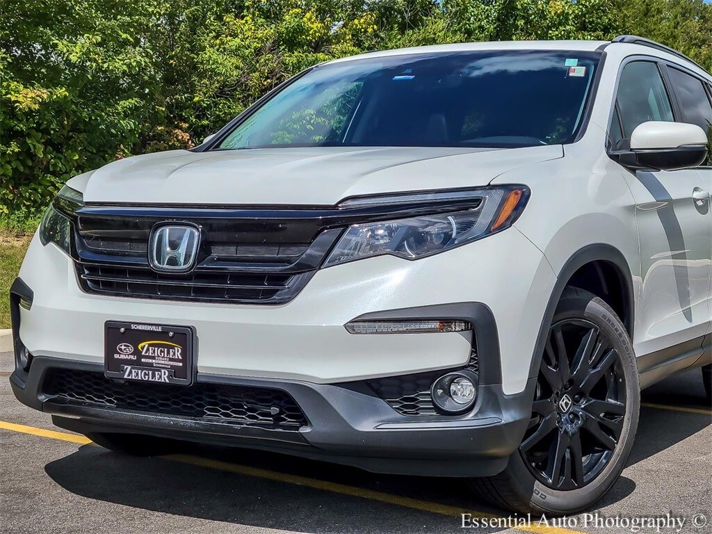 2021 Honda Pilot Special Edition photo 2