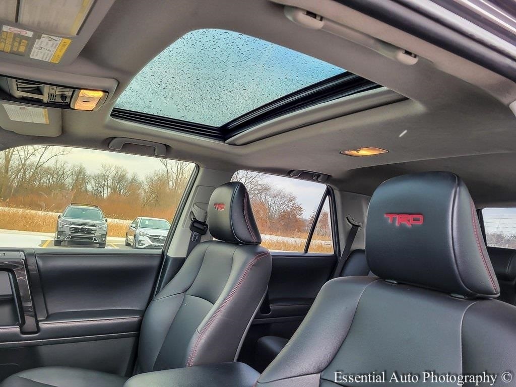 2017 TOYOTA 4RUNNER - Image 10