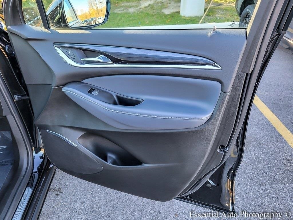 2023 BUICK ENCLAVE - Image 32
