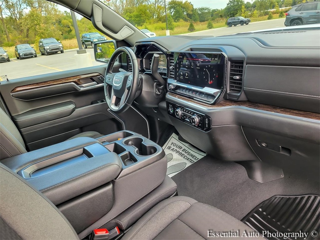 2024 GMC SIERRA - Image 32
