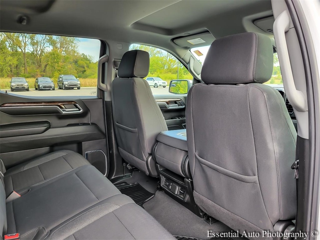 2024 GMC SIERRA - Image 28