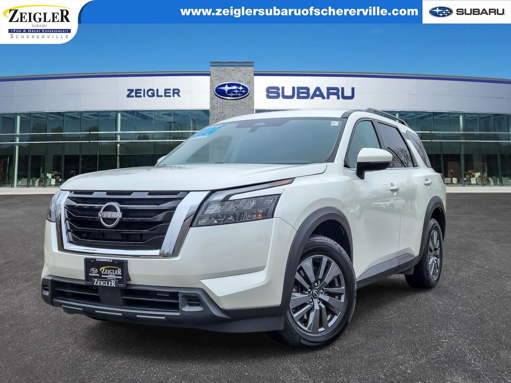 2024 Nissan Pathfinder SV 4WD's photo