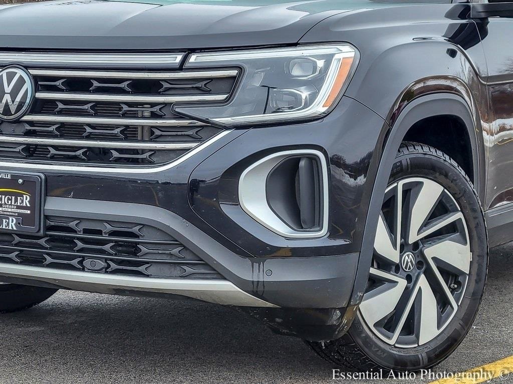 Used 2024 Volkswagen Atlas 2.0T SE w/Technology SUV