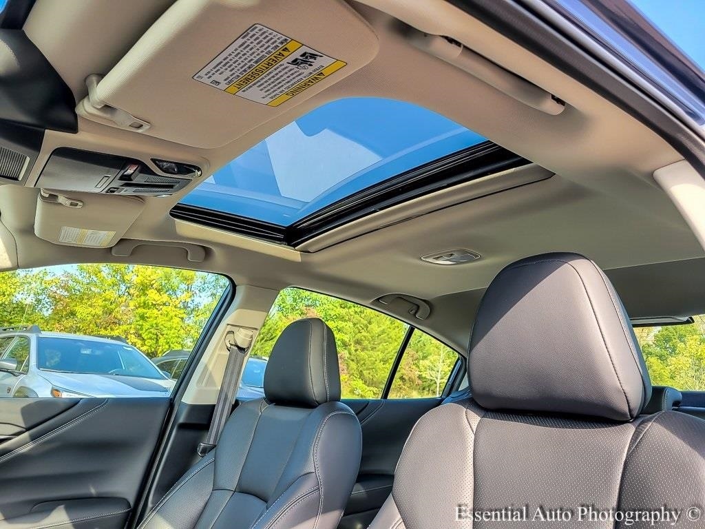 2025 SUBARU LEGACY - Image 10