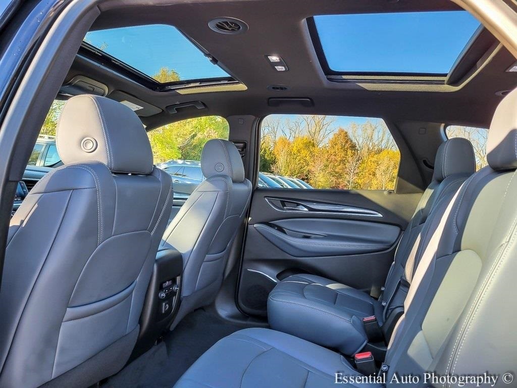 2023 BUICK ENCLAVE - Image 13