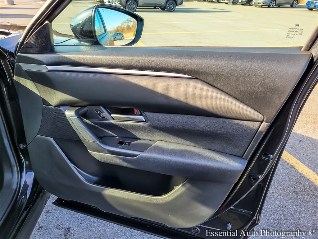 2023 MAZDA CX-50 - Image 32