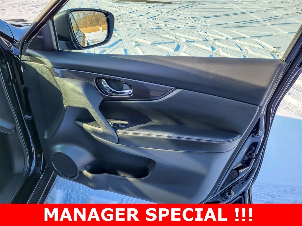 2019 NISSAN ROGUE - Image 29