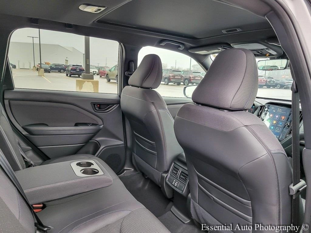 2025 SUBARU FORESTER - Image 32