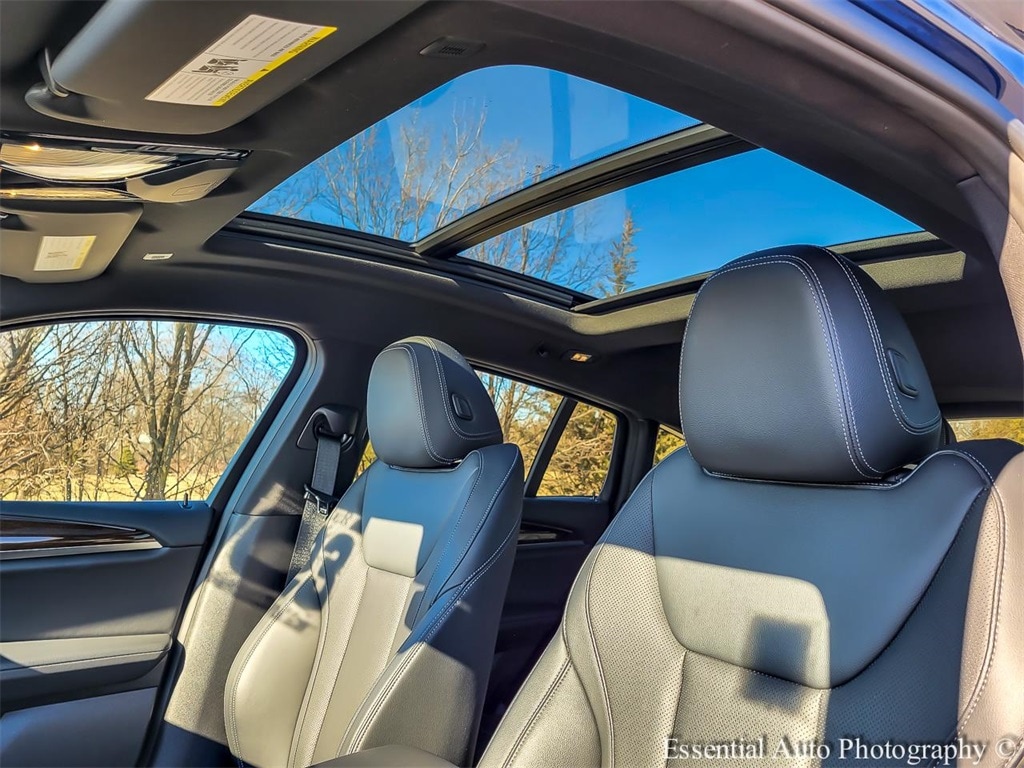 2023 BMW X4 - Image 10