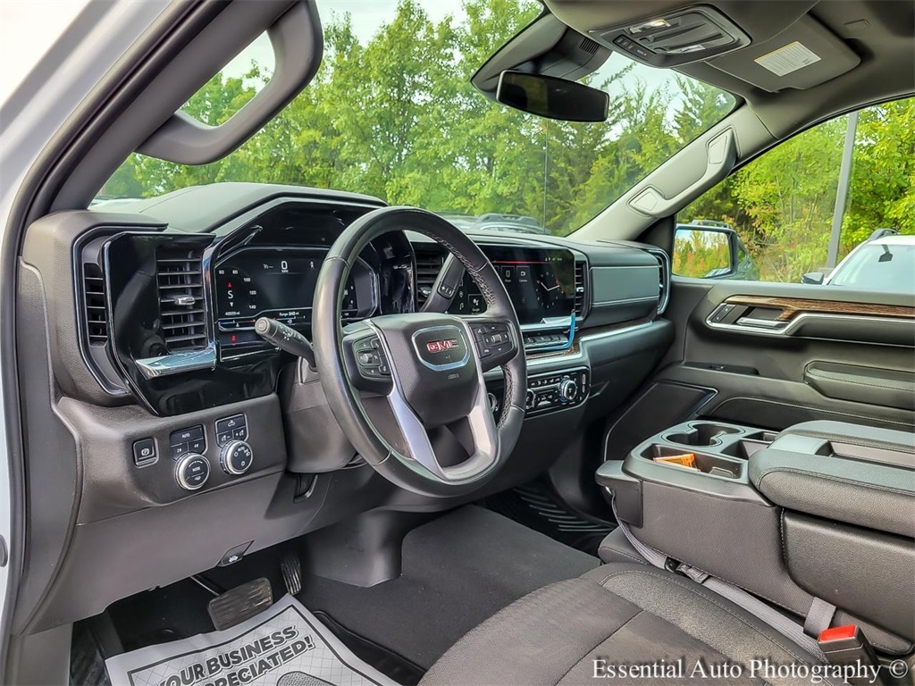 2024 GMC SIERRA - Image 9