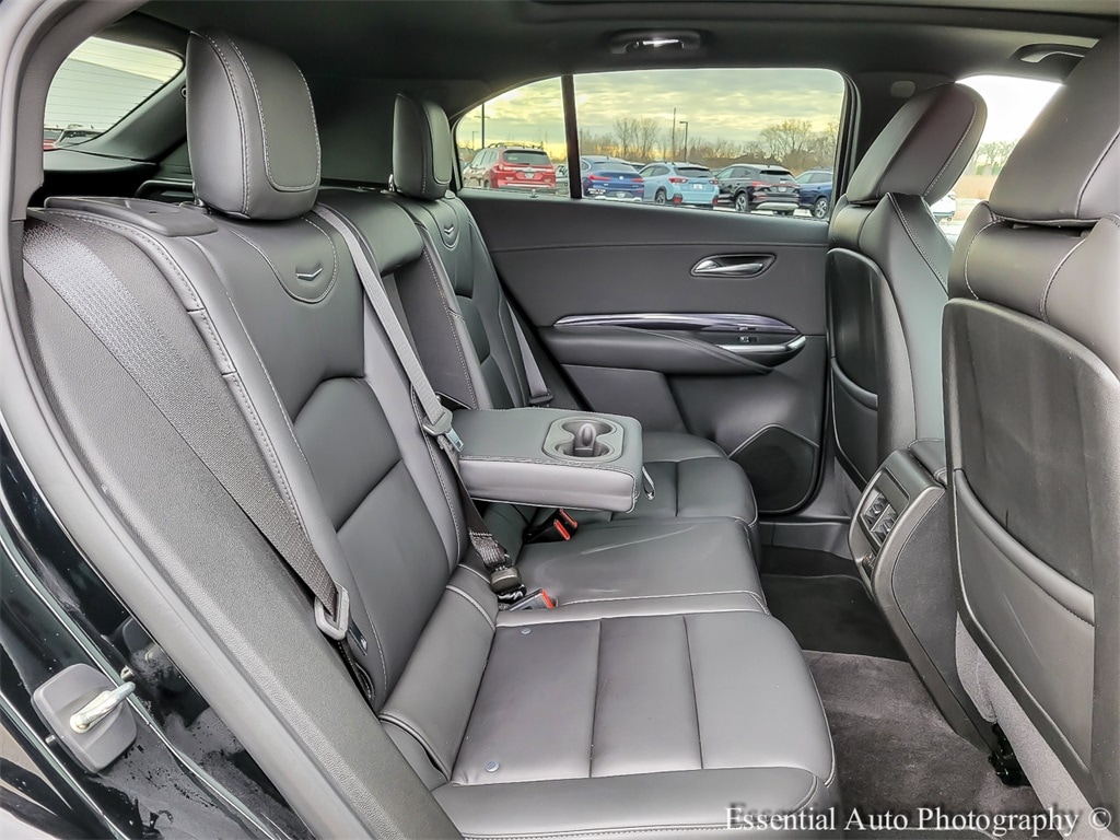 2023 CADILLAC XT4 - Image 32