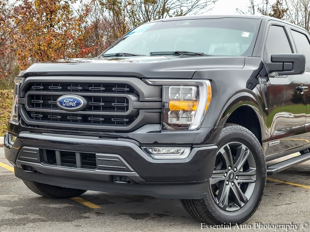 2023 Ford F-150 XLT photo 2
