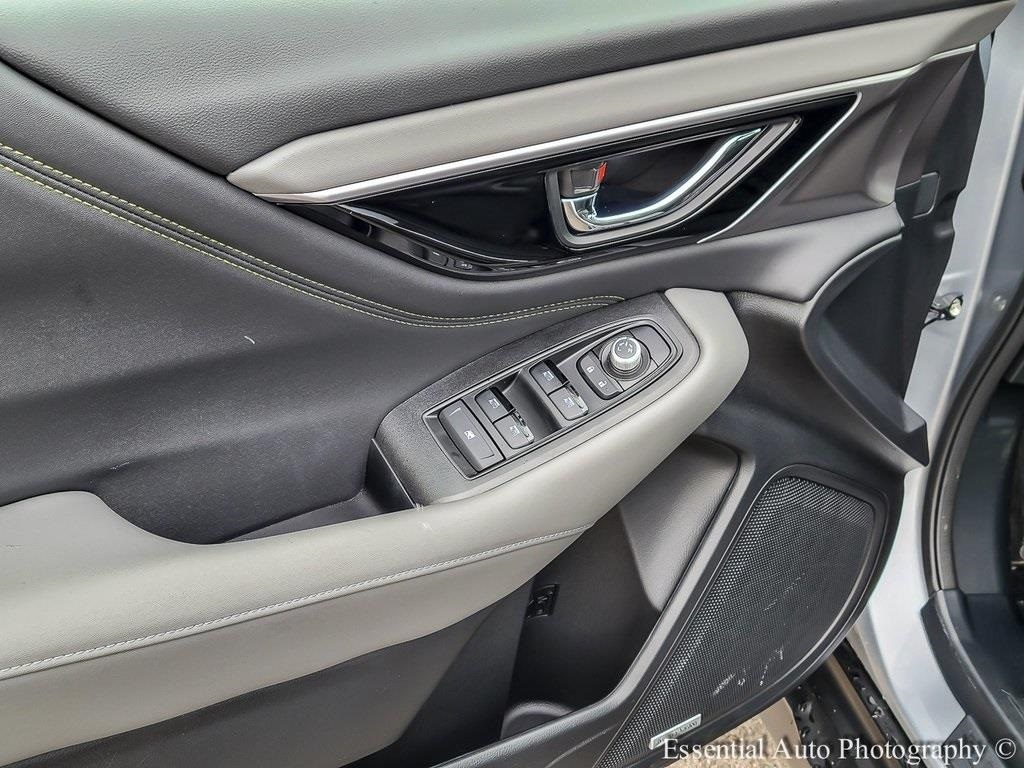 2025 SUBARU OUTBACK - Image 14