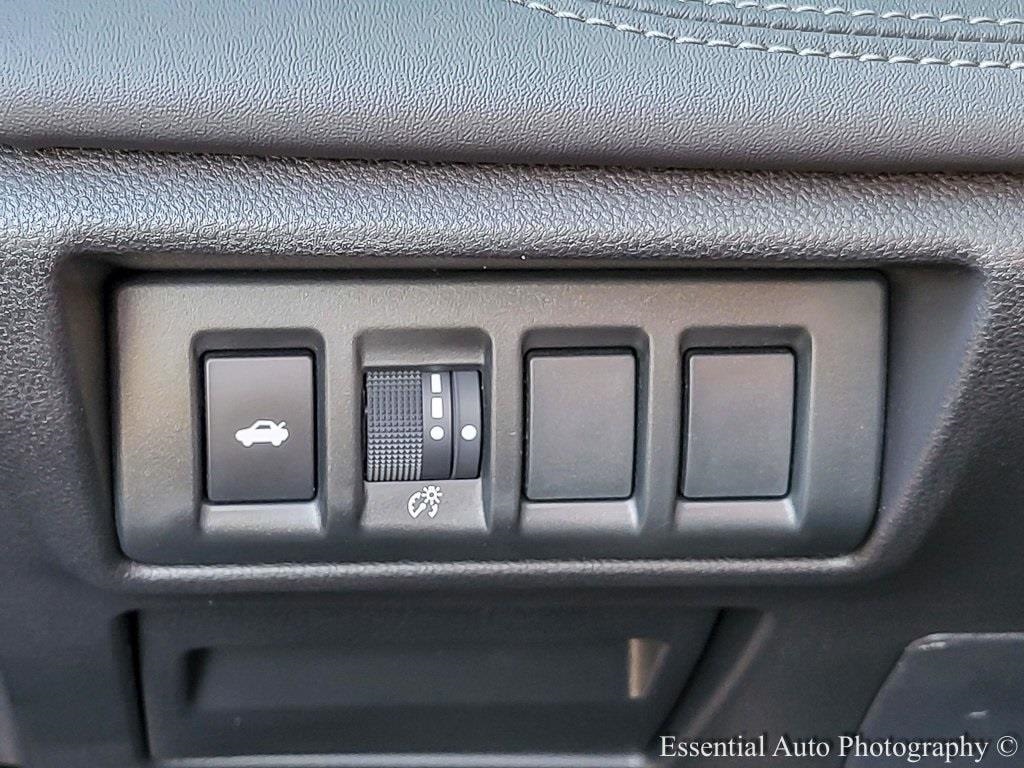 2025 SUBARU LEGACY - Image 15