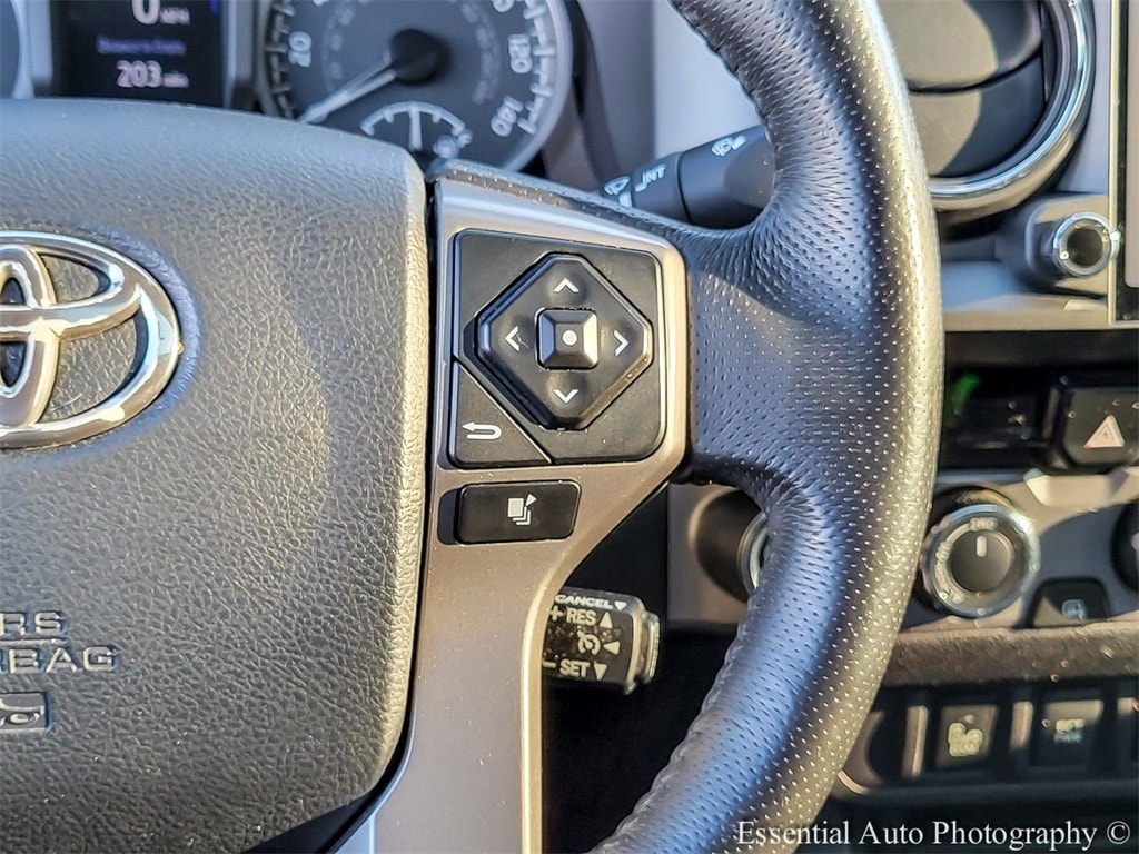 2017 TOYOTA TACOMA - Image 15