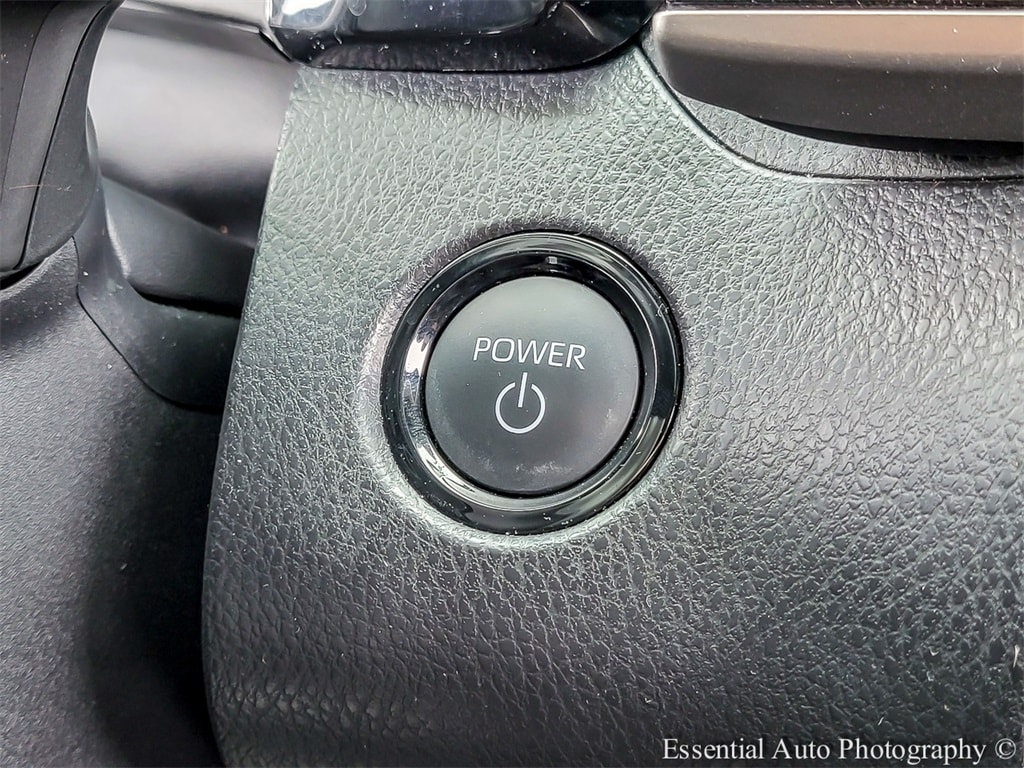 2025 TOYOTA CAMRY - Image 19