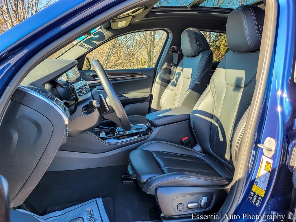2023 BMW X4 - Image 8