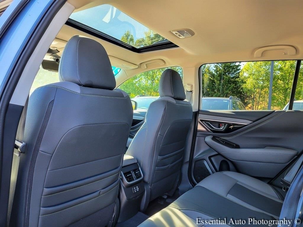 2025 SUBARU OUTBACK - Image 12