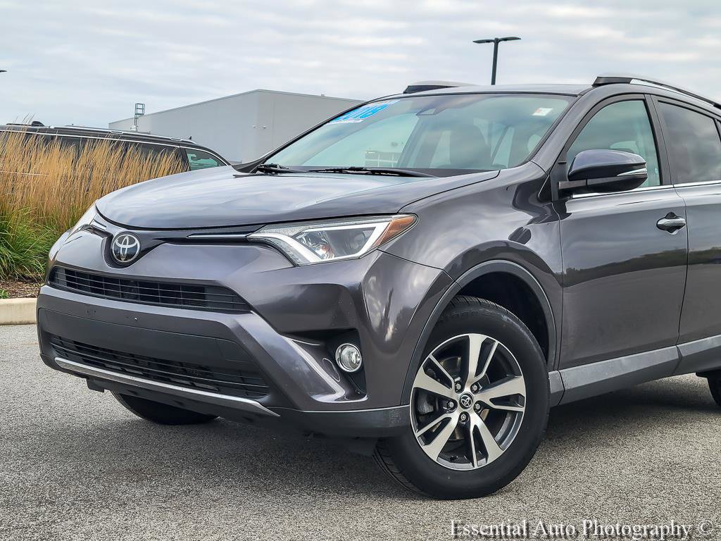 Used 2018 Toyota RAV4 XLE with VIN 2T3RFREV9JW734468 for sale in Crown Point, IN