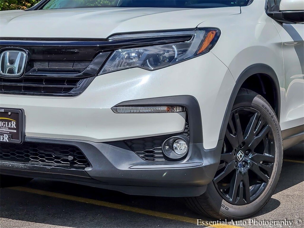 2021 Honda Pilot Special Edition photo 3