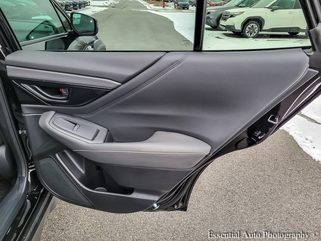 2025 SUBARU OUTBACK - Image 32