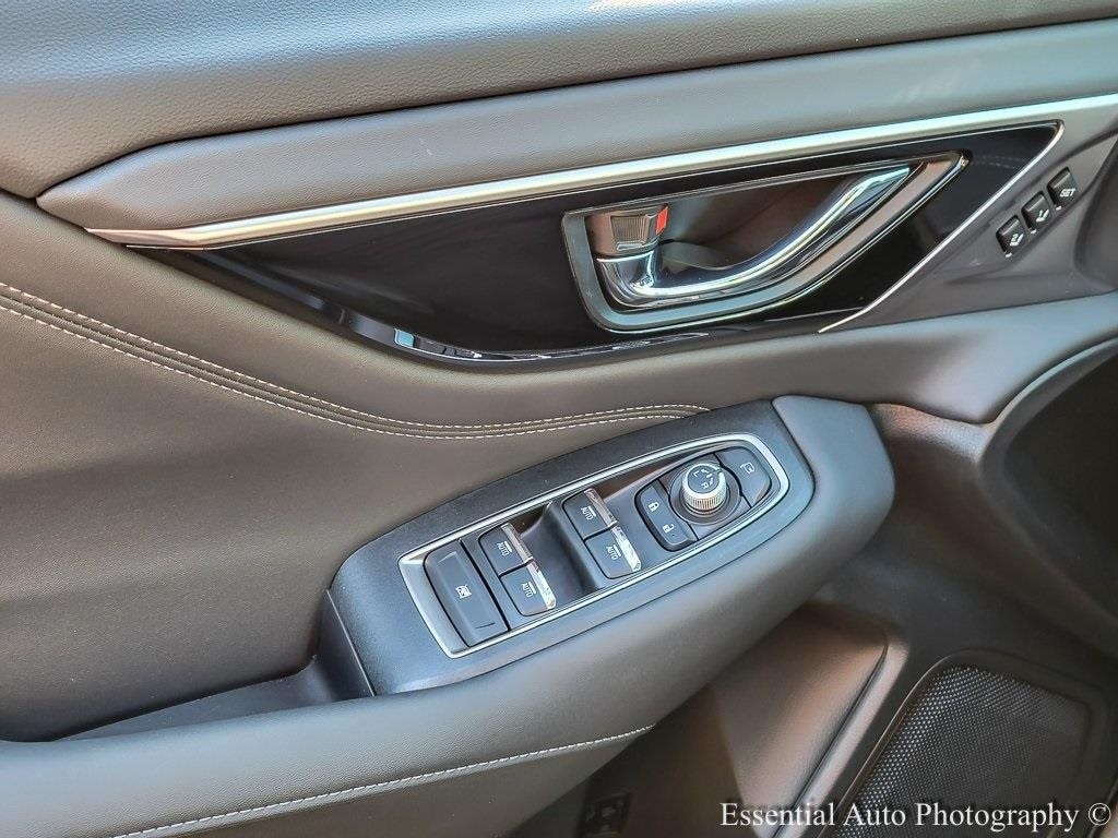 2025 SUBARU OUTBACK - Image 14