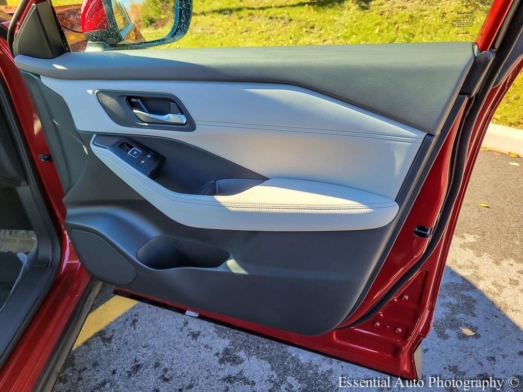 2023 NISSAN ROGUE - Image 32