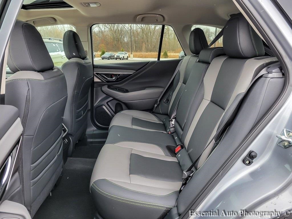 2025 SUBARU OUTBACK - Image 11