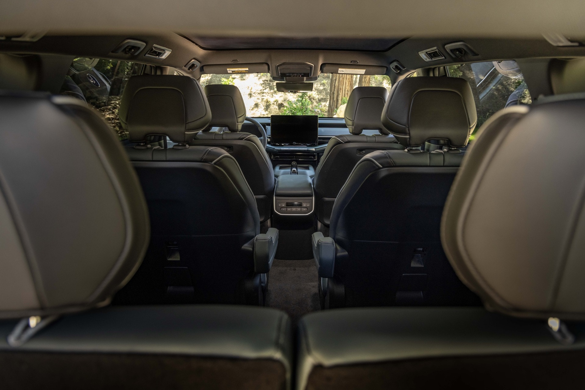 2027_Subaru_Getaway_56__47_%20(1).jpg