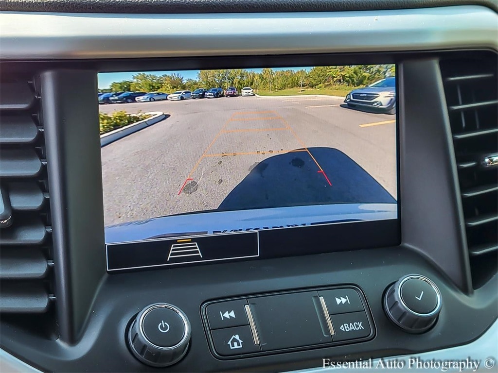 2023 GMC ACADIA - Image 19