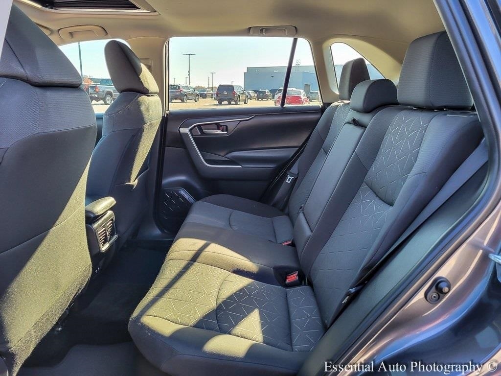 2021 TOYOTA RAV4 - Image 11