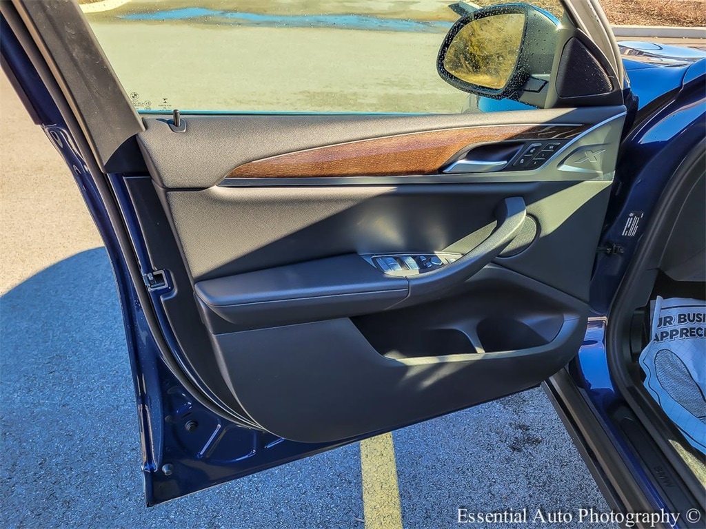 2023 BMW X4 - Image 28