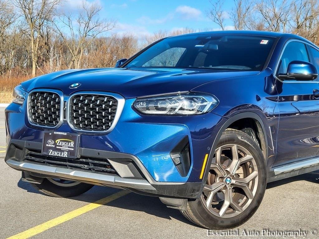 2023 BMW X4 - Image 2