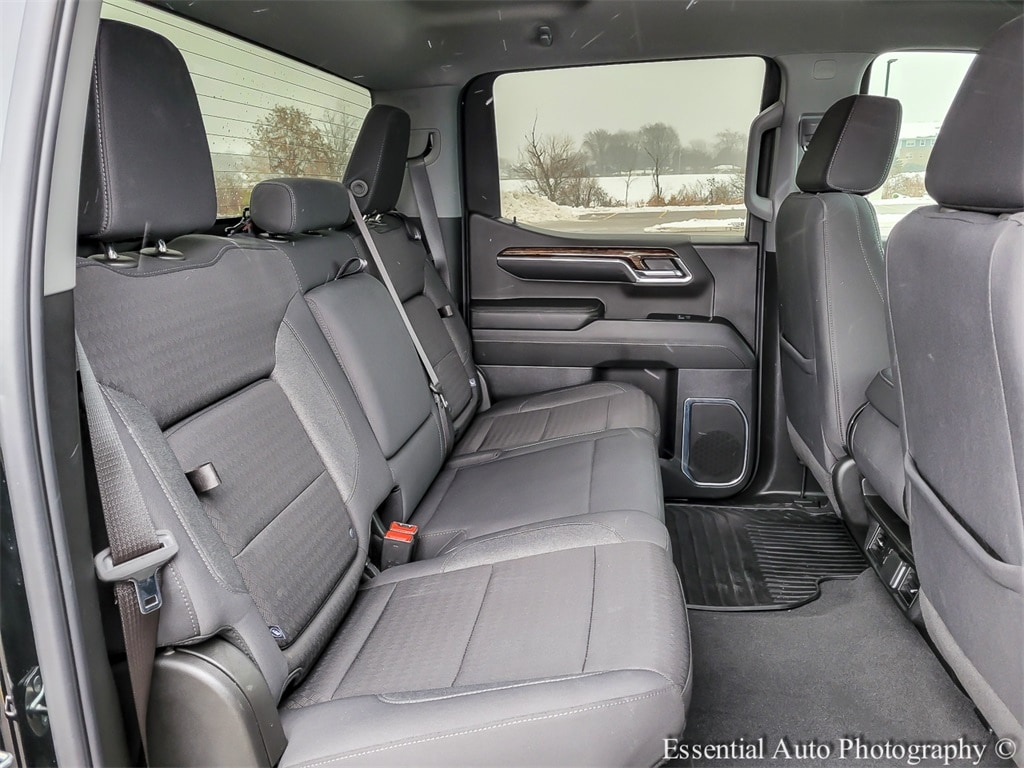 2024 GMC SIERRA - Image 30