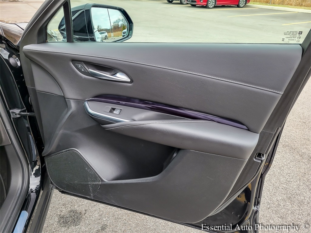 2023 CADILLAC XT4 - Image 34