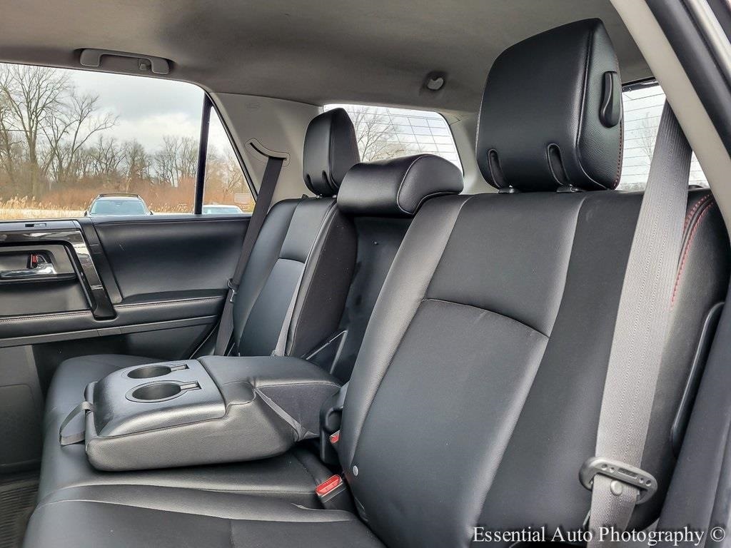 2017 TOYOTA 4RUNNER - Image 11