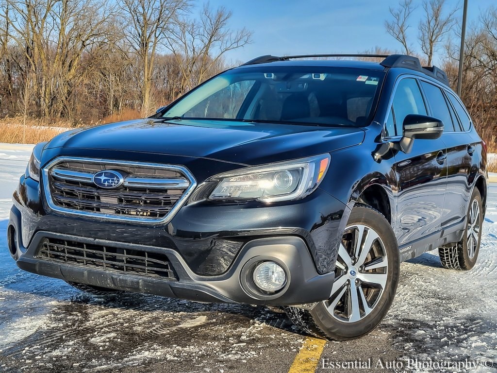 2019 Subaru Outback Limited's photo