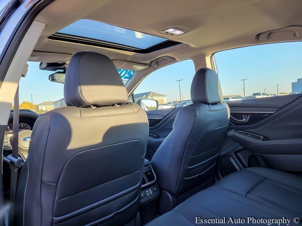 2025 SUBARU LEGACY - Image 12