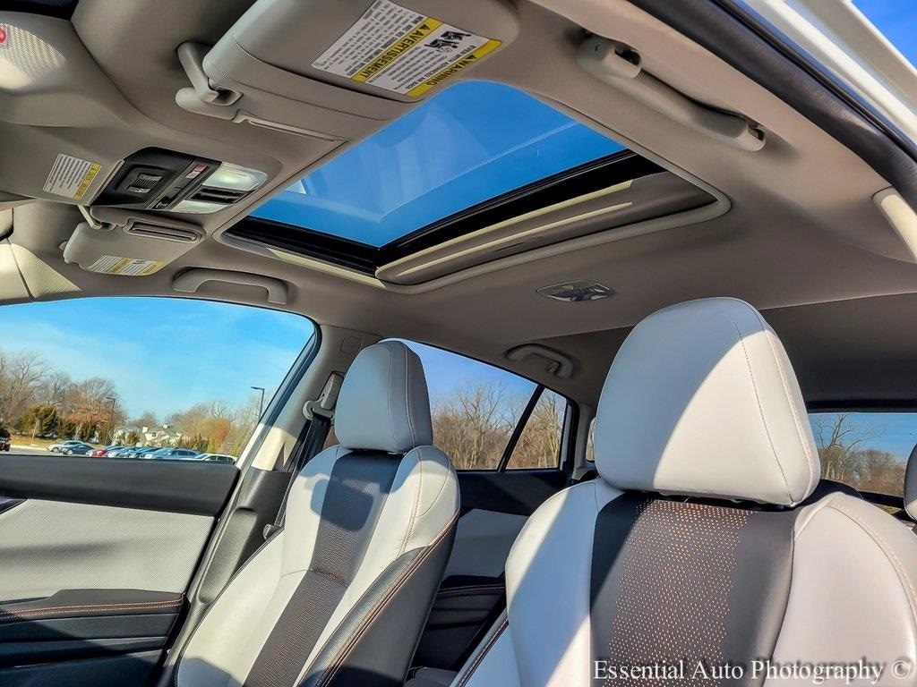 2022 SUBARU CROSSTREK - Image 10