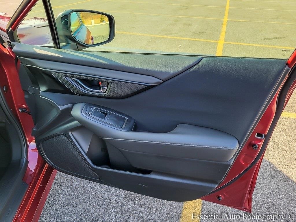2025 SUBARU LEGACY - Image 32