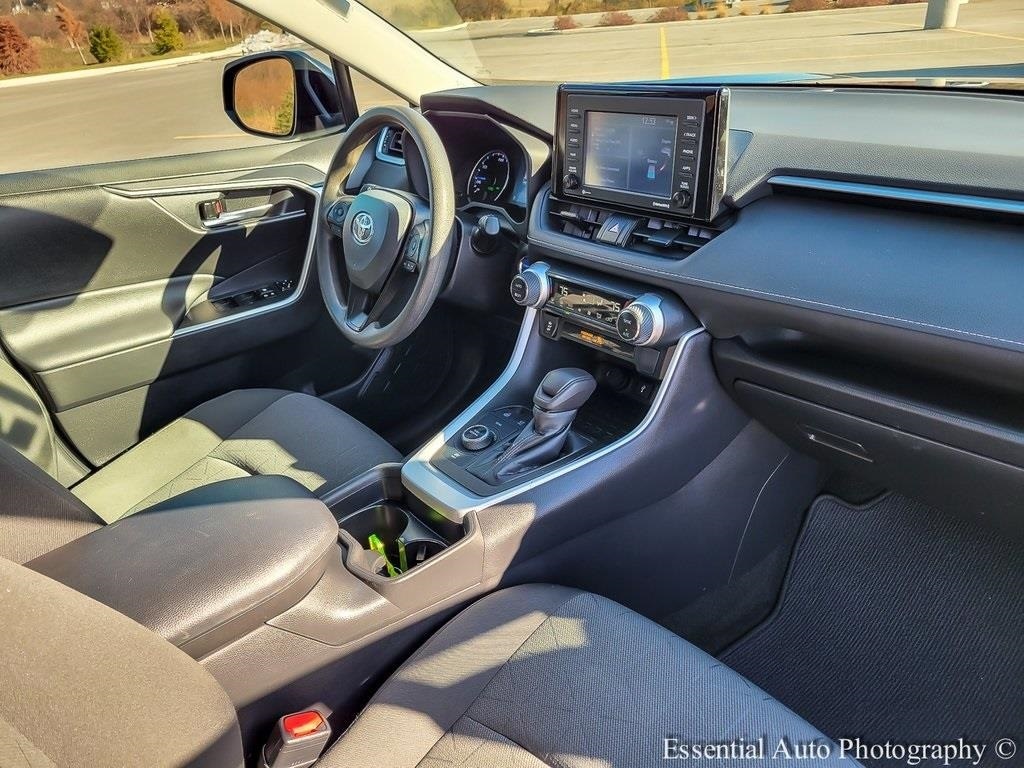 2021 TOYOTA RAV4 - Image 32