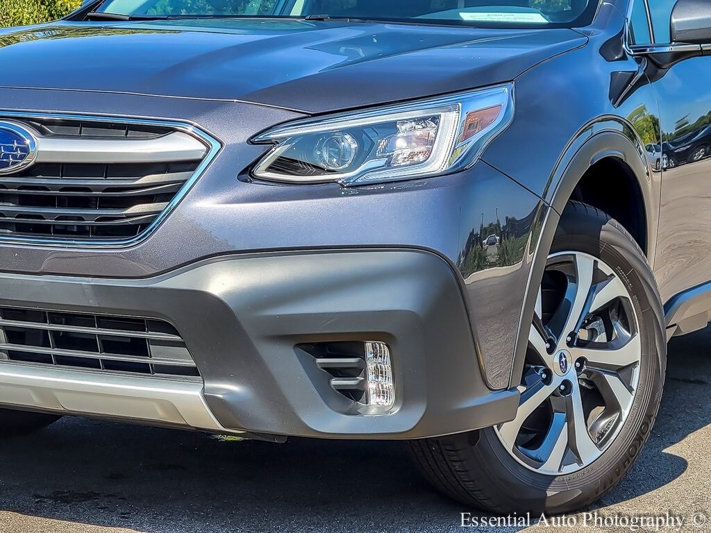 2022 Subaru Outback Limited photo 2