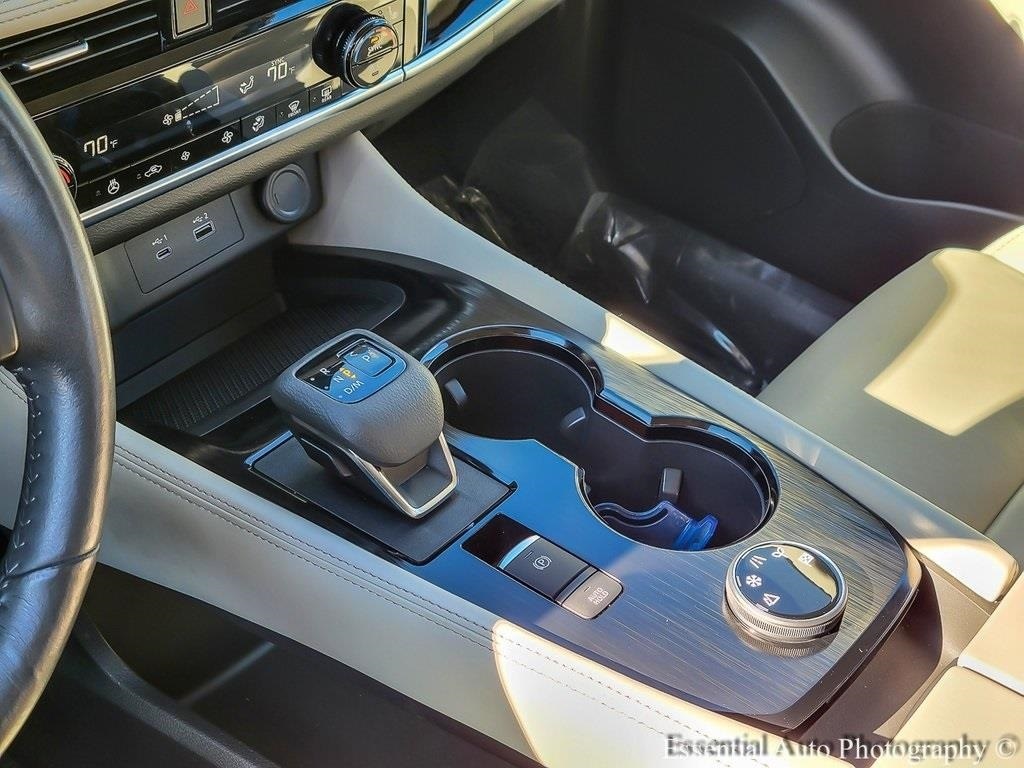 2023 NISSAN ROGUE - Image 24