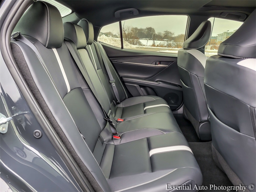 2025 TOYOTA CAMRY - Image 30