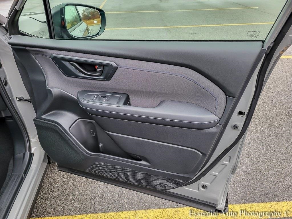 2025 SUBARU FORESTER - Image 35