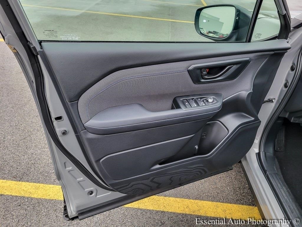 2025 SUBARU FORESTER - Image 27