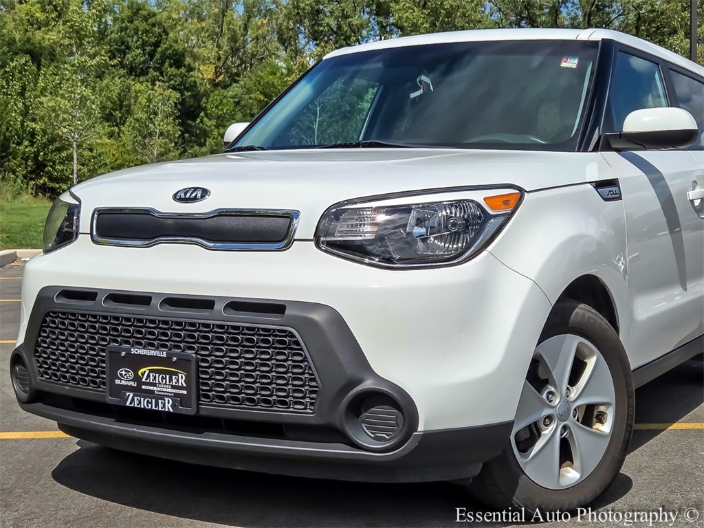Used 2016 Kia Soul Base with VIN KNDJN2A2XG7397400 for sale in Crown Point, IN